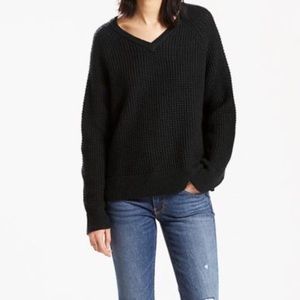 *MOVING SALE* *NWT* Waffle Stitch V-Neck Sweater